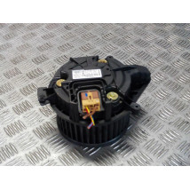 AUDI A4 B6 WENTYLATOR NAWIEWU 8E2820021E