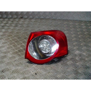 VW PASSAT B6 KOMBI LAMPA PRAWA TYŁ