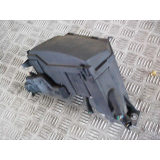 FORD MONDEO MK4 1.8 TDCI SKRZYNKA BEZPIECZNIKÓW