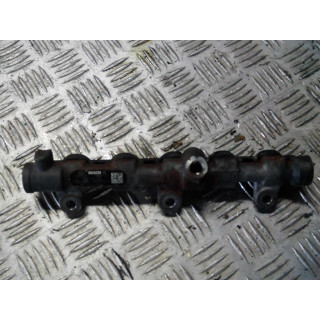 RENAULT MASTER III 2.3 DCI LISTWA WTRYSKOWA 0445214258