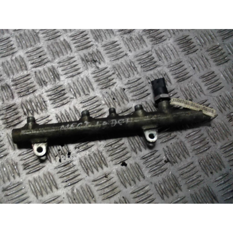 RENAULT MEGANE II 1.9 DCI LISTWA WTRYSKOWA CZUJNIK 0445214015