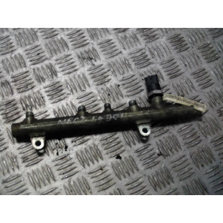 RENAULT MEGANE II 1.9 DCI LISTWA WTRYSKOWA CZUJNIK 0445214015
