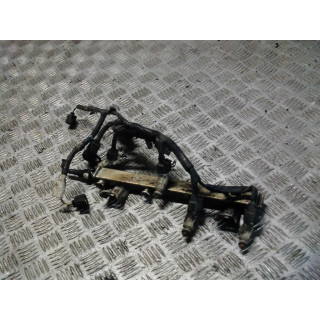 FORD MONDEO MK3 1.8 B LISTWA WTRYSKOWA WTRYSKI