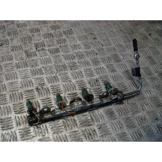 TOYOTA AVENSISS T25 1.8 VVTI LISTWA WTRYSKI