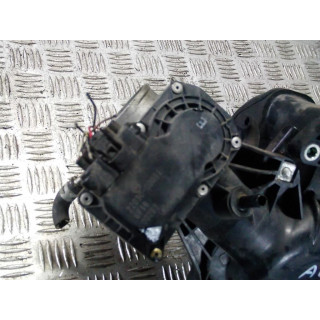 TOYOTA AVENSIS T25 1.8 VVTI PRZEPUSTNICA 22030-0D011