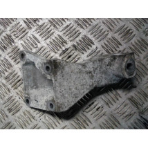 BMW E46 2.0 ŁAPA SILNIKA 6753167