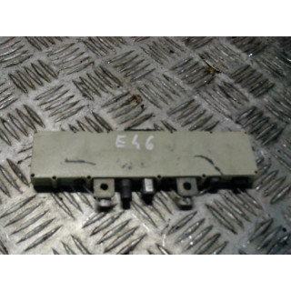 BMW E46 WZMACNIACZ ANTENY 6906074