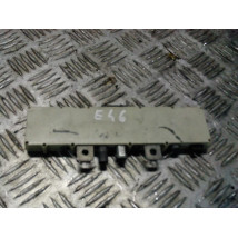 BMW E46 WZMACNIACZ ANTENY 6906074