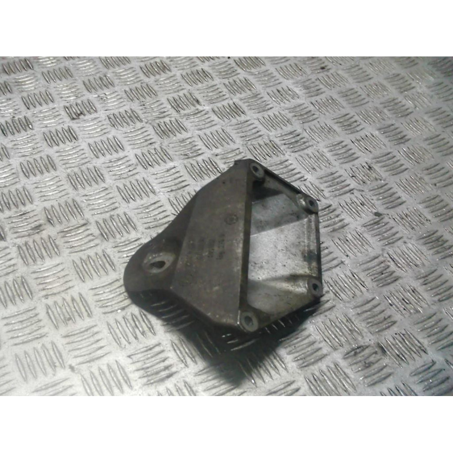 BMW E60 2.2 B ŁAPA SILNIKA 6761111
