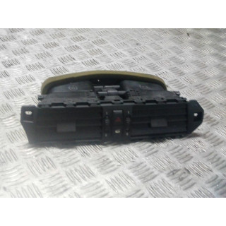 BMW E60 KRATKA NAWIEWU ŚRODKOWA