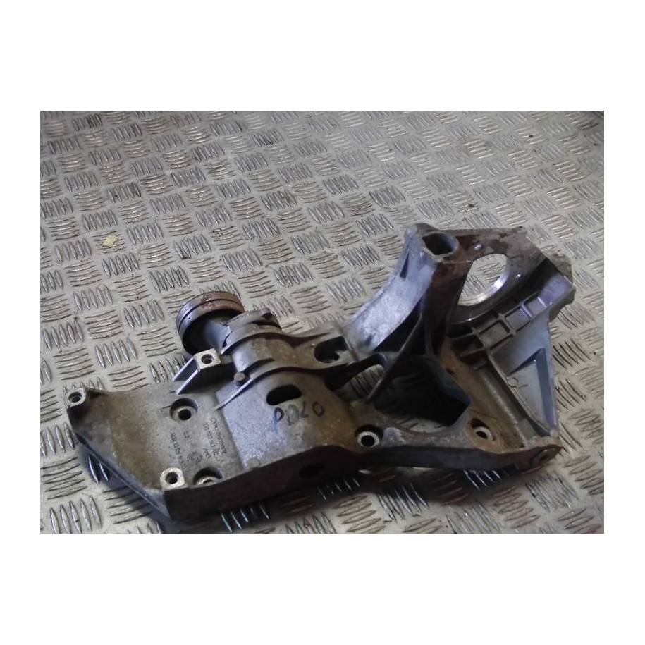 VW POLO 1.9 SDI ŁAPA ALTERNATORA 038903143AC