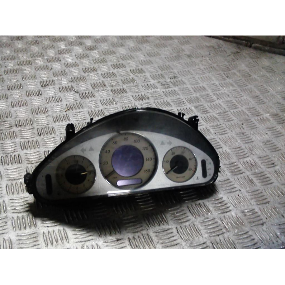 MERCEDES W211 3.2 CDI LICZNIK 2115403847