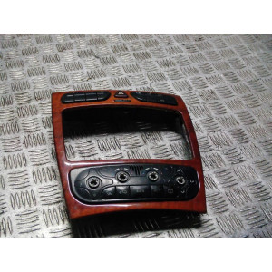 MERCEDES W203 RAMKA RADIA...