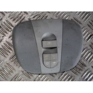 MERCEDES W211 LAMPKA...