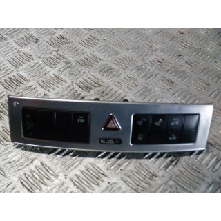 MERCEDES W203 PANEL AWARYJNYCH PRZYCISKI