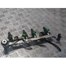 VW PASSAT B5 FL 2.0 B LISTWA WTRYSKI 06B133313M