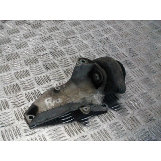 VW PASSAT B5 FL ŁAPA SKRZYNI 8D0399114AJ