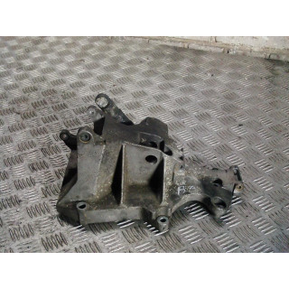 VW PASSAT B5 FL 1.9 TDI ŁAPA ALTERNATORA 038903143AE