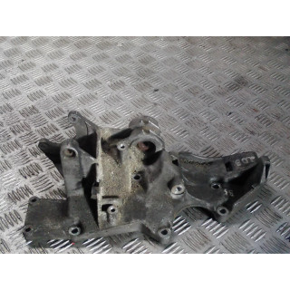VW PASSAT B5 FL 2.0 ŁAPA ALTERNATORA 06B903143K