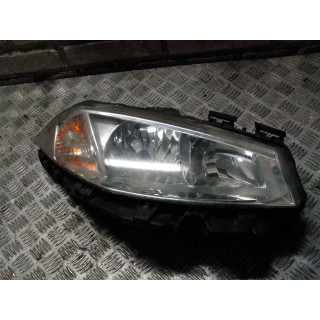 RENAULT MEGANE II LAMPA PRZÓD PRAWA