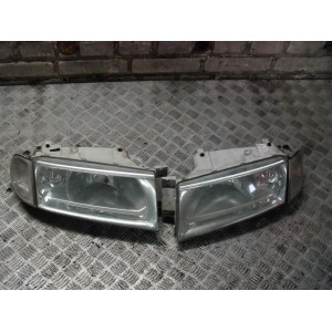 SKODA OCTAVIA I LAMPA PRZÓD...