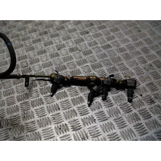 TOYOTA COROLLA E12 1.4 VVTI LISTWA WTRYSKI