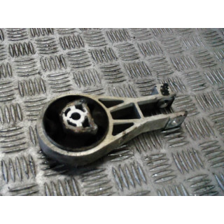 OPEL CORSA D 1.3 CDTI ŁAPA SILNIKA