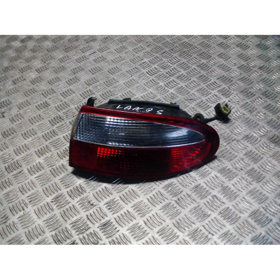 DAEWOO LANOS LAMPA TYŁ PRAWA
