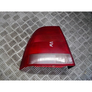 VW BORA LAMPA TYŁ PRAWA