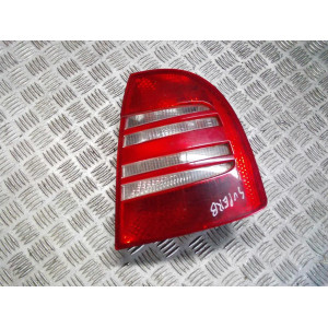 SKODA SUPERB LAMPA TYŁ PRAWA