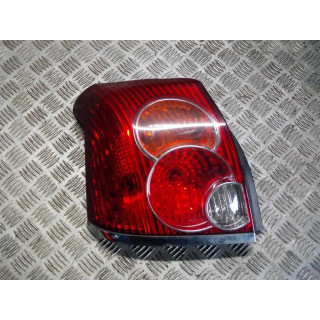 TOYOTA AVENSIS T25 HB LAMPA TYŁ PRAWA/ LEWA