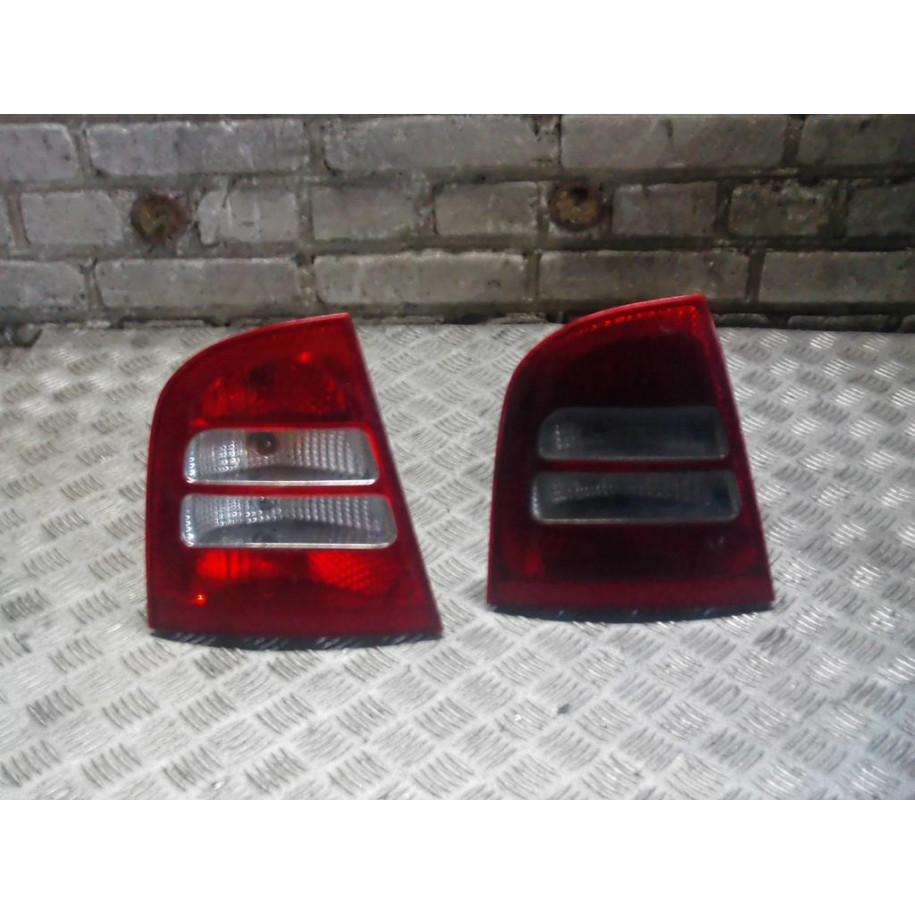 SKODA OCTAVIA I HB LAMPA TYŁ LEWA
