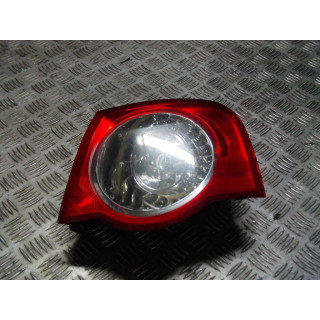VW PASSAT B6 SEDAN LAMPA TYŁ PRAWA