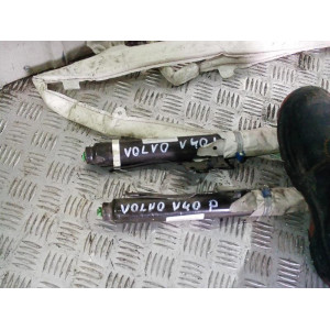 VOLVO V40 KURTYNA PRAWA/LEWA