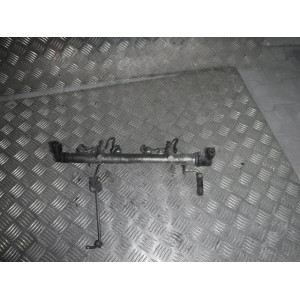 LISTWA WTRYSKOWA BMW E87...