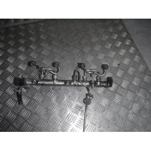 LISTWA WTRYSKOWA BMW E87 E90- 7787164