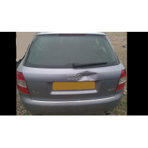 AUDI A4 B6 KOMBI ZDERZAK TYŁ  LY7H 1.8 T