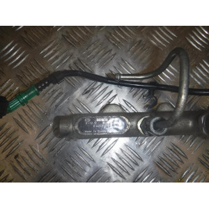 Citroen Listwa wtryskowa 0445214017