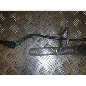 Citroen Listwa wtryskowa 0445214017