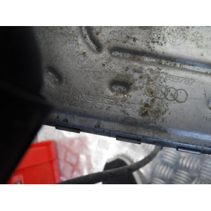 Audi A3 ZAWÓR EGR CHŁODNICA SPALIN 038132513