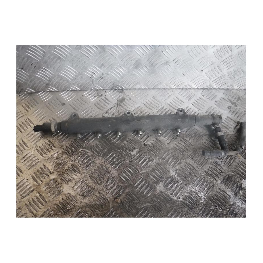 VOLVO S60 V70 LISTWA WTRYSKOWA- 0445215010