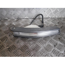 VW PASSAT B6 KIERUNKOWSKAZ PRAWY PRZÓD- 3C0807718A