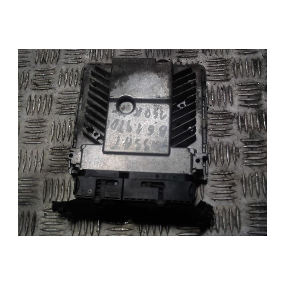 VW PASSAT B6 2.0 TDI KOMPUTER SILNIKA 03G906018CD