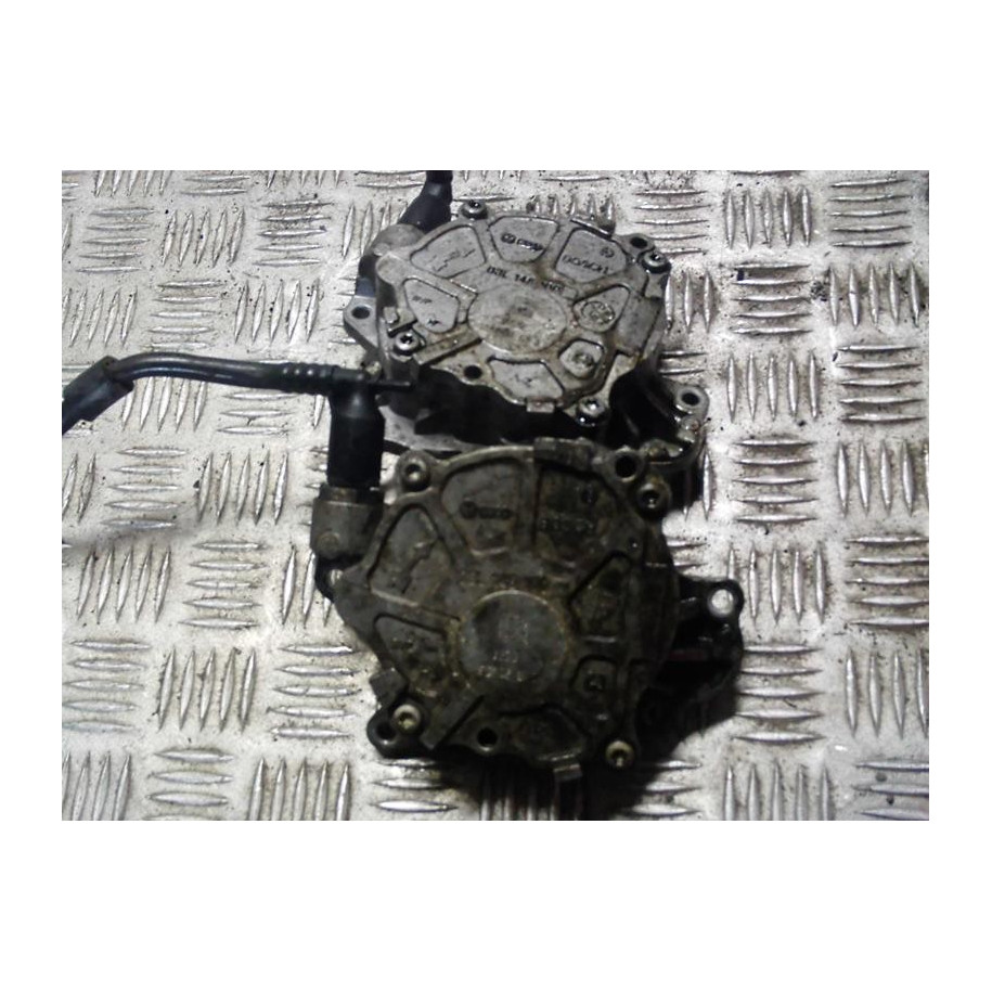 VW PASSAT B6 2.0 TDI POMPA VACUM 03L145100